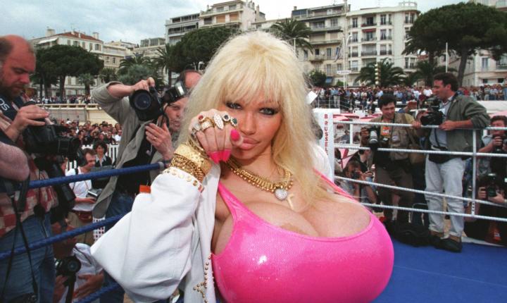11 women with the biggest cup sizes in the world