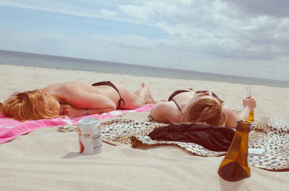 Why Influencers Are Promoting Sunning Your Bum