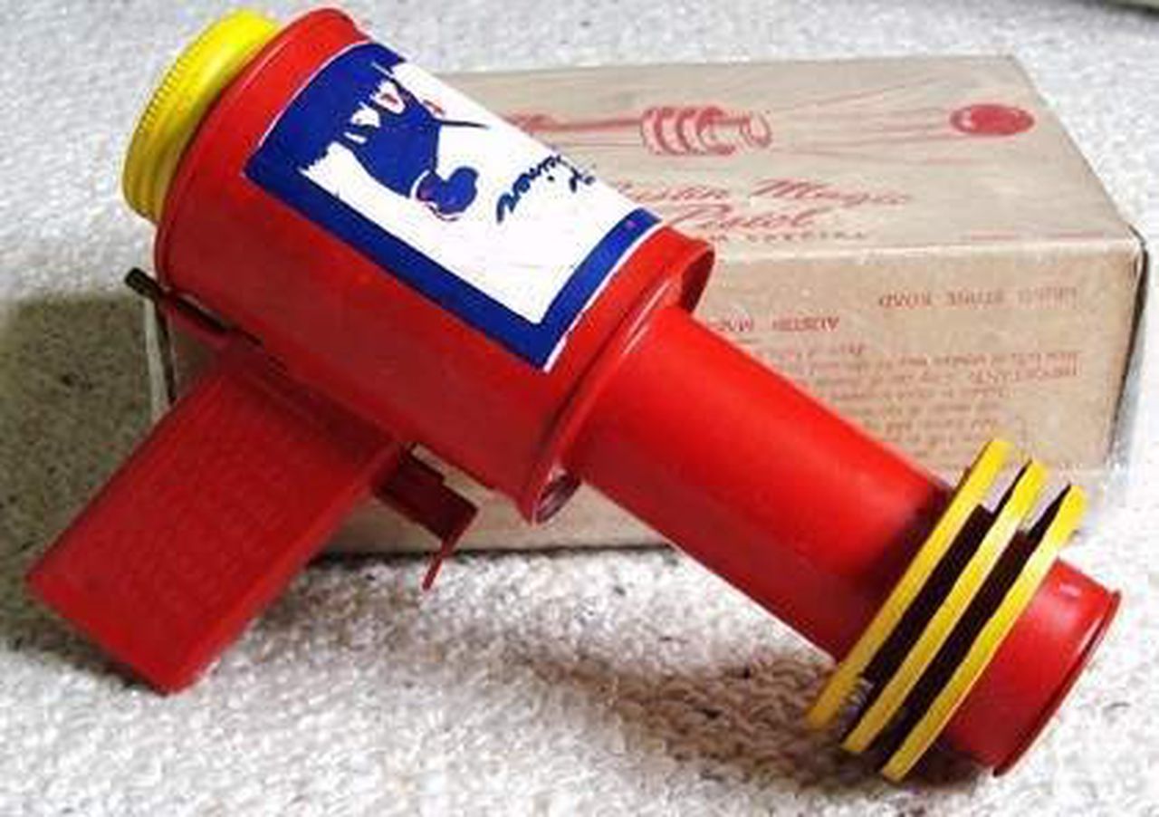 10 ridiculously dangerous toys from our past