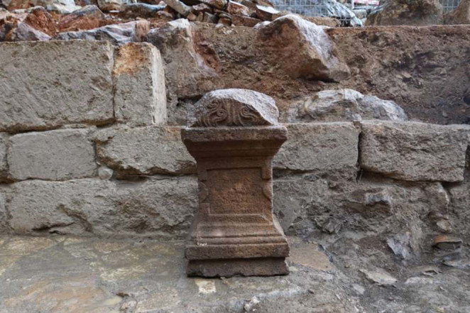 temple where jesus reportedly healed bleeding woman found in israel