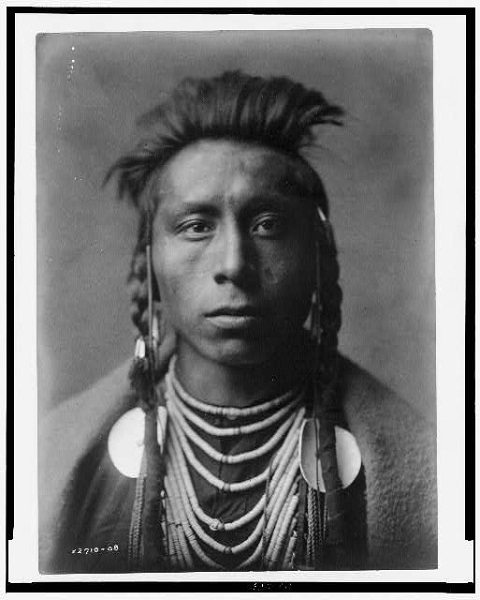44 striking portraits of native american culture in the early 20th century