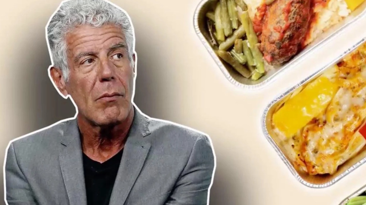 how anthony bourdain finds amazing restaurants everywhere he goes
