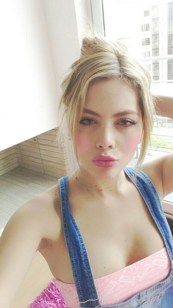 model kidnaps and tortures rival after she posts 'unflattering' photos of her online