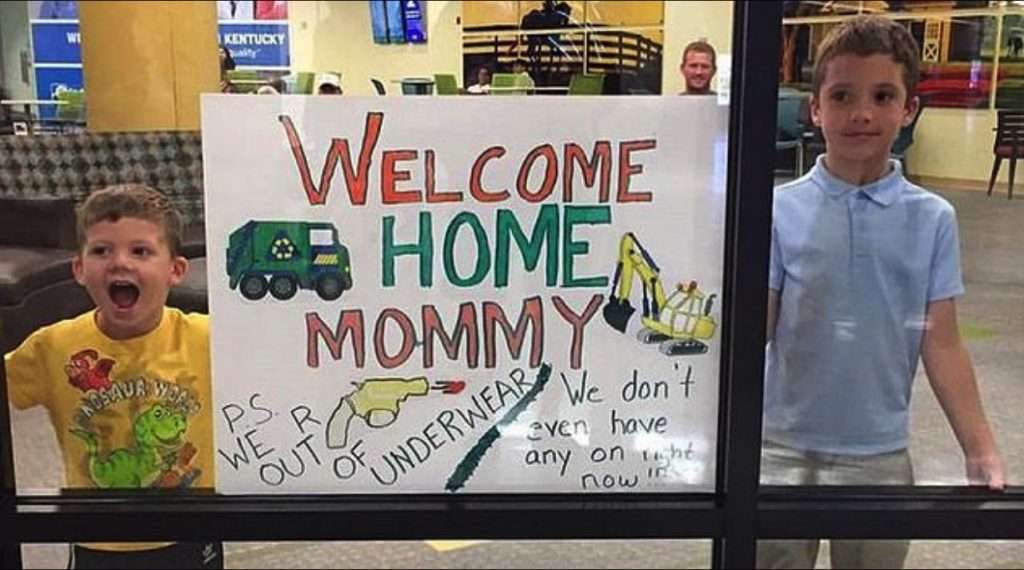 25 bizarre and hilarious sights people have witnessed at the airport