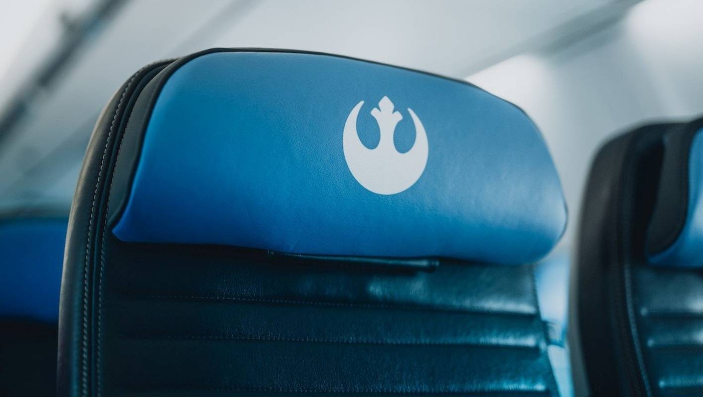 you can now book flights on united airlines' star wars-themed boeing 737 plane, and here's what it looks like inside
