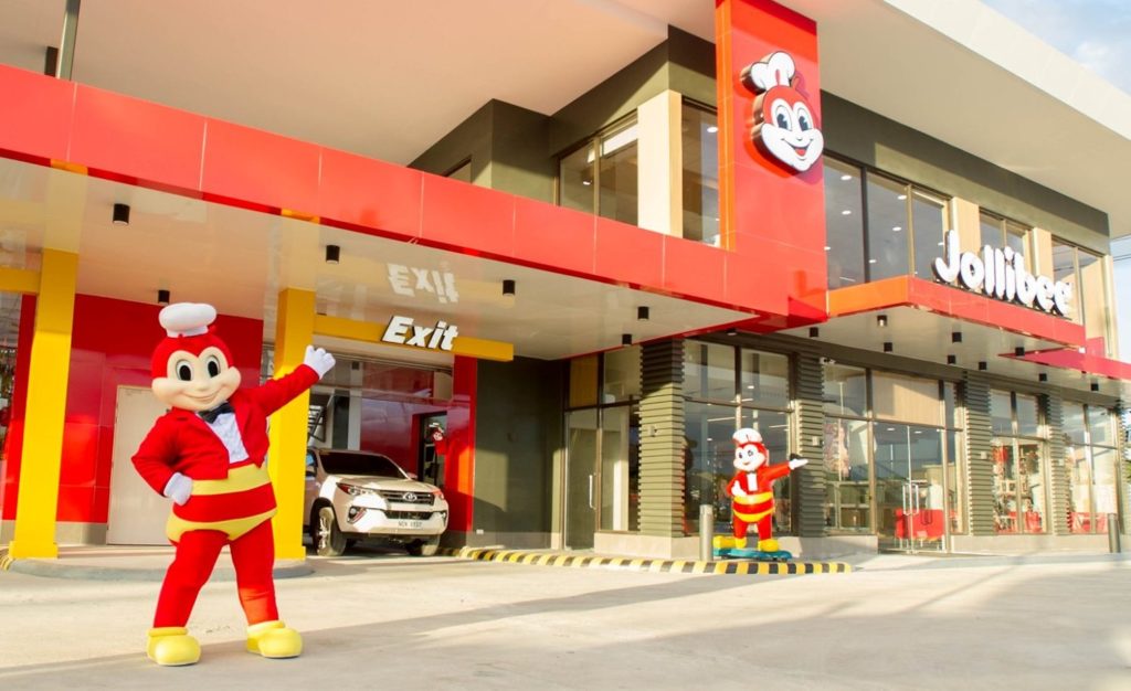 jollibee donates food worth p100 million to health workers and frontliners