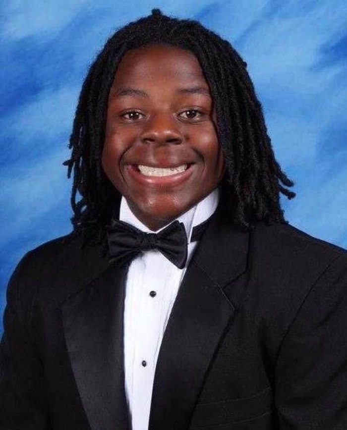Teen Graduates With 4.7 GPA, Making History As First African-American Male Valedictorian