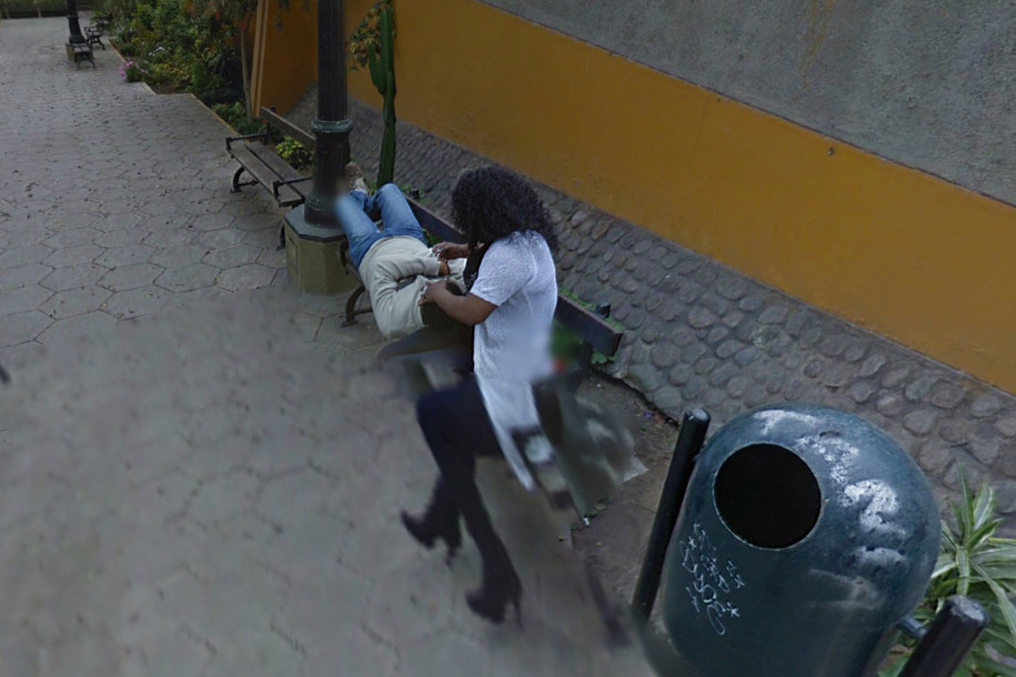 husband catches cheating wife in the act thanks to google street view