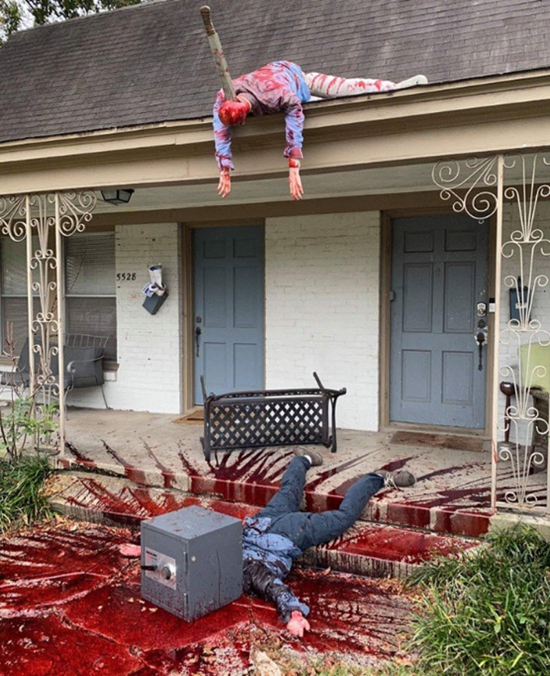ultra-gory halloween front yard display is so disturbing neighbors keep dialing 911
