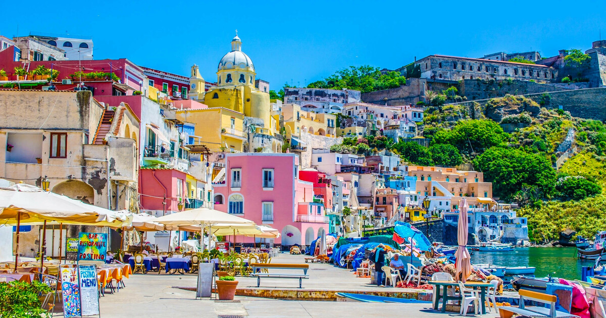 10 secret islands in italy that have all of the beauty and none of the tourists