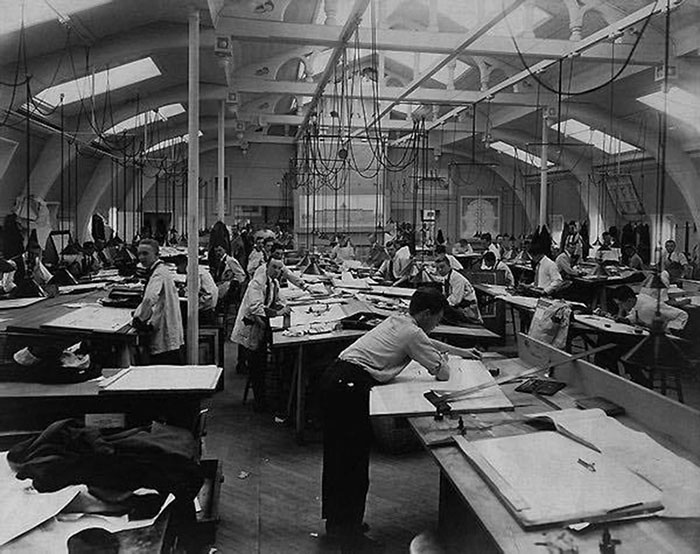 19 amazing vintage photos that show how people worked before autocad