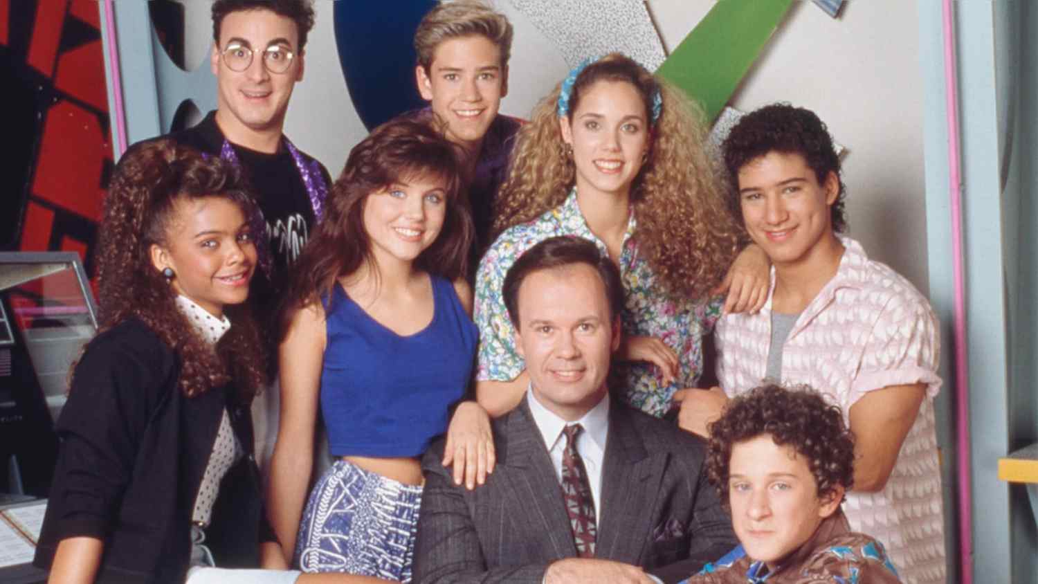 'saved by the bell' star dustin diamond dead at 44 after battle with stage 4 cancer