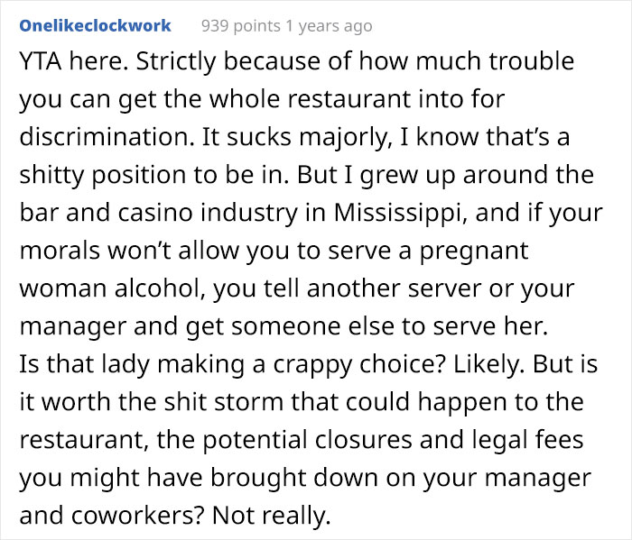 restaurant server secretly gives pregnant woman non-alcoholic cocktails, faces backlash online