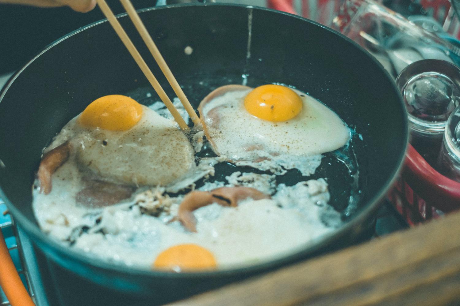5 quick ways to tell if an egg is bad