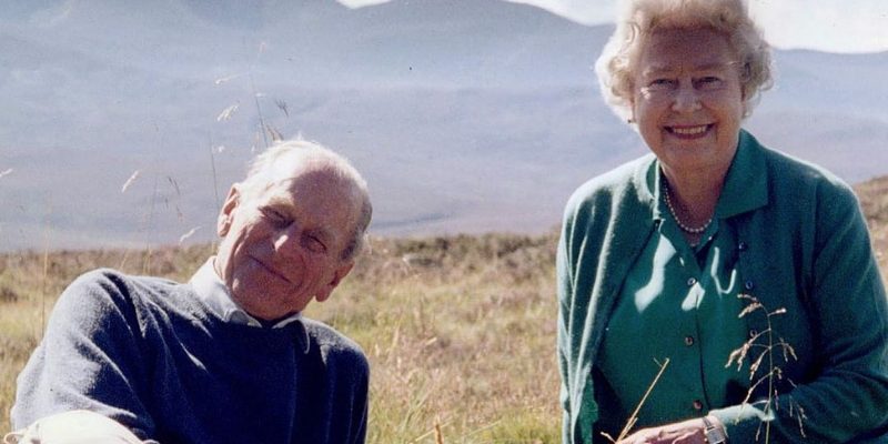 10+ rules that the royal family are allowed to break