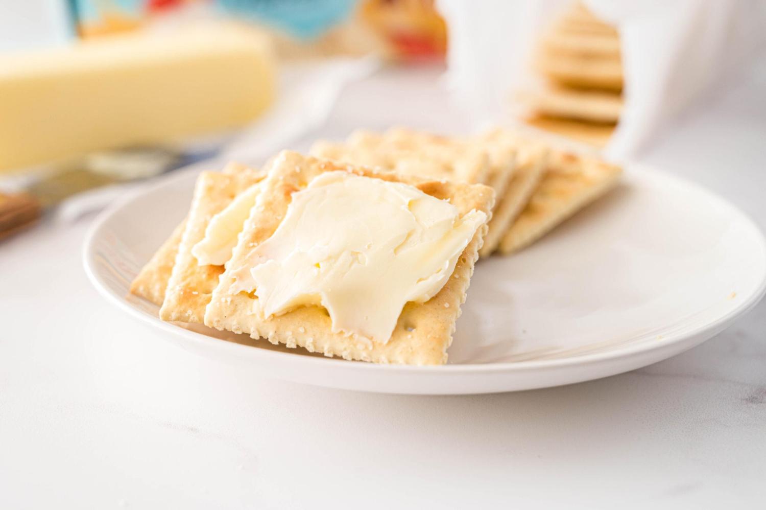 'buttered saltine crackers' are the hot new snack trend everyone is talking about