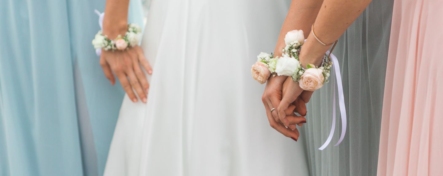 bride asks if she was wrong to demote 'anxious' maid of honor to bridesmaid