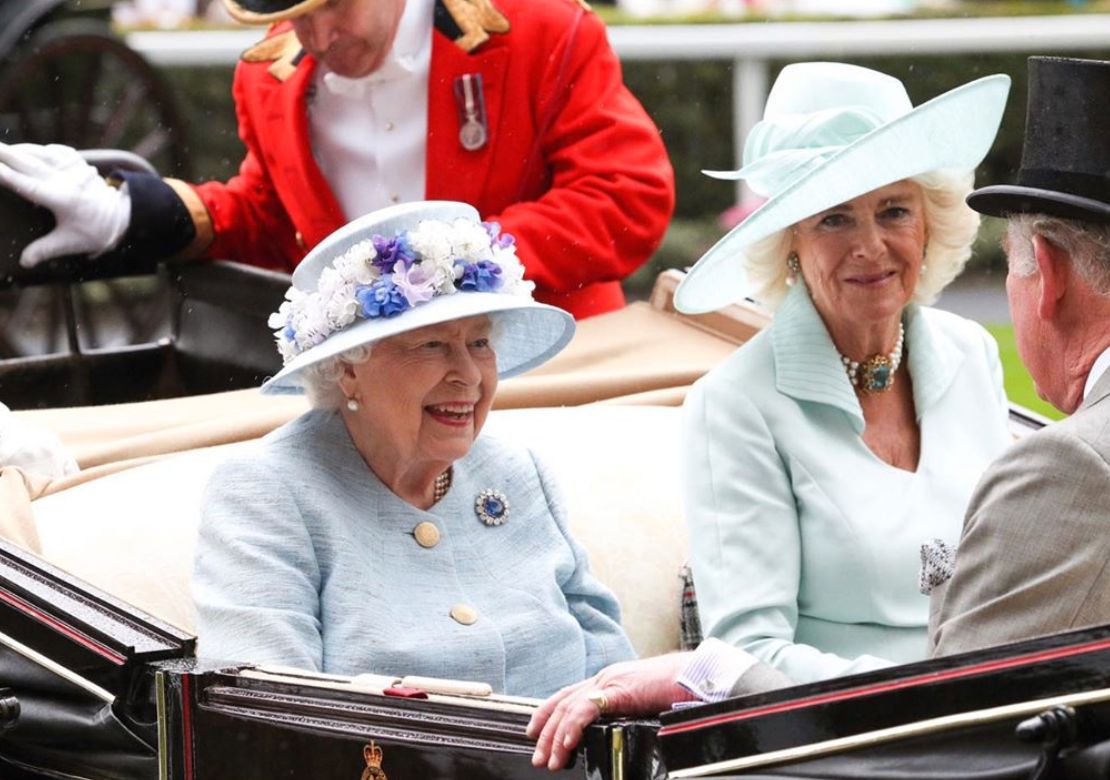here's exactly what's going to happen when the queen passes away