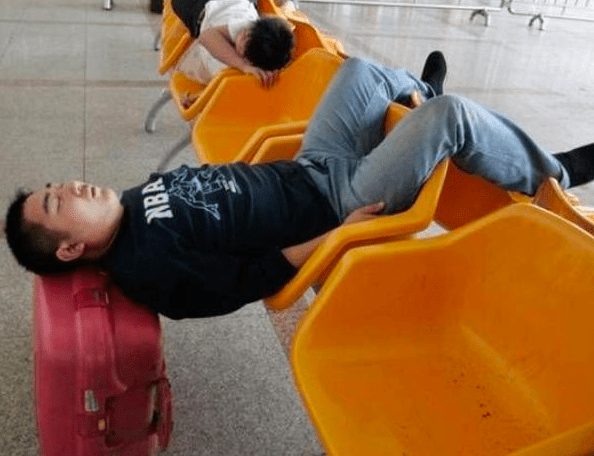 20+ Crazy Things That Only Happen At Airports