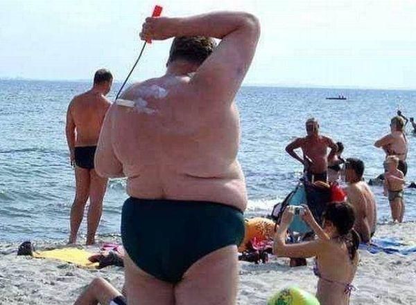 24 Hilarious Beach Fails Caught On Camera!