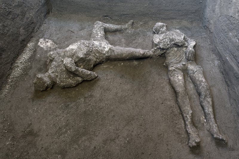 Pompeii Bodies: 14+ Shocking Photos Of Vesuvius' Victims