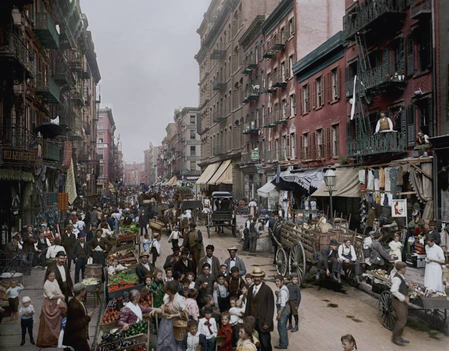 These 40+ Colorized Photos Show The Past In A Brilliant New Light