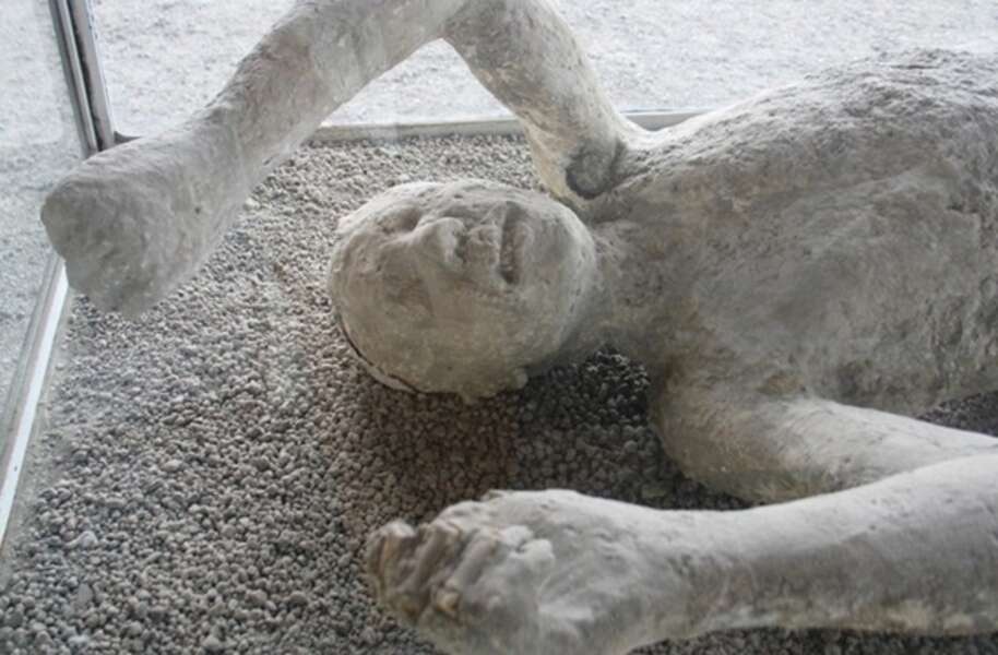 Pompeii Bodies: 14 Shocking Photos