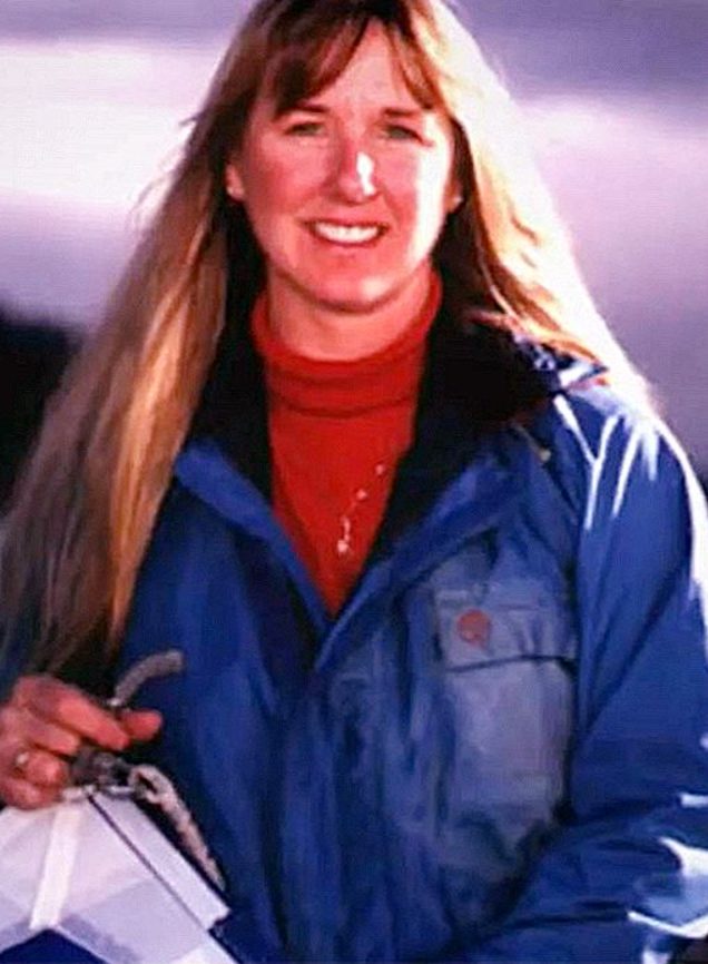 The Survival Story Of Tami Oldham Ashcraft Who Spent 41 Days Adrift At Sea