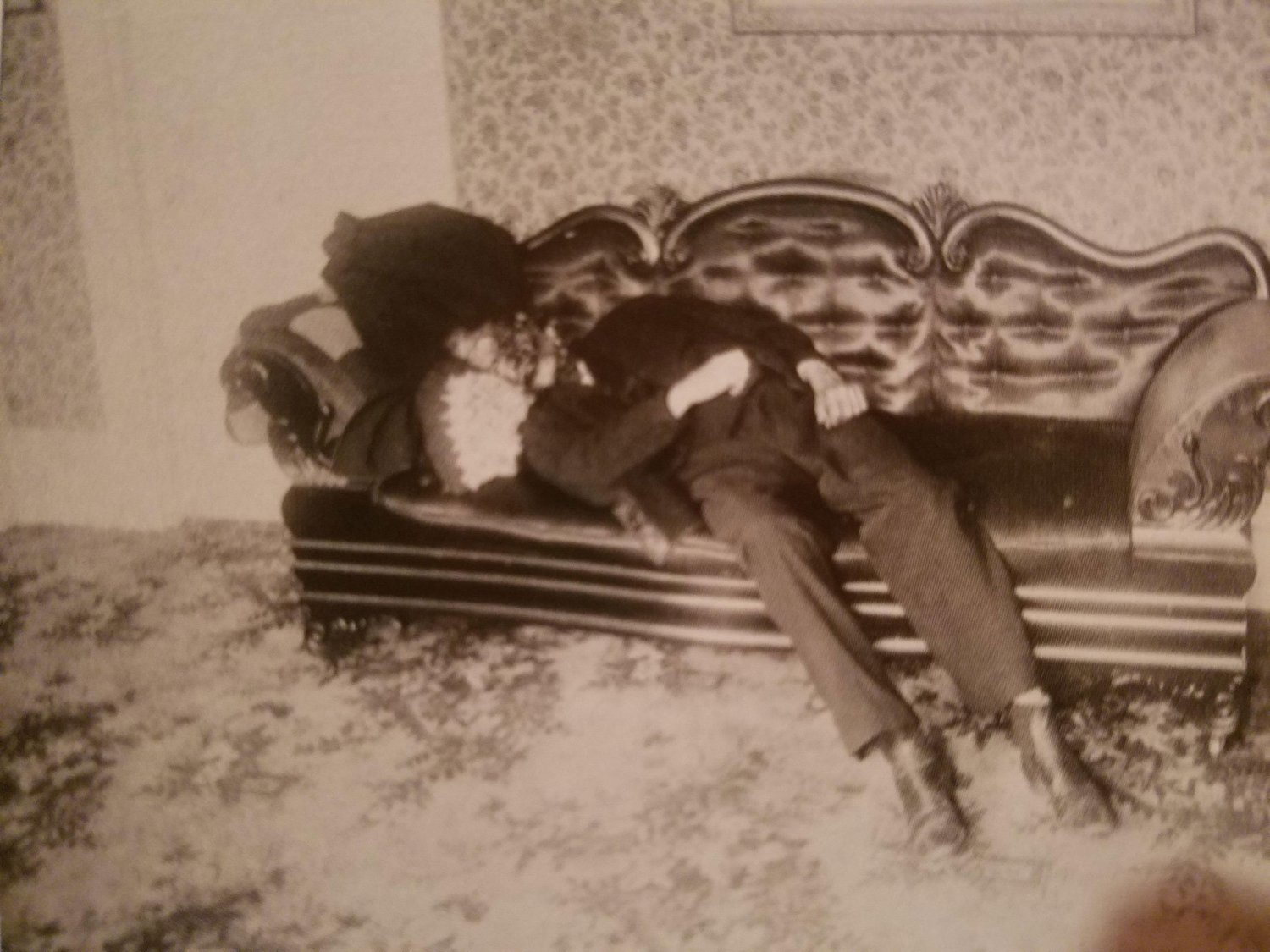 Lizzie Borden Murders: Did Lizzie Kill Her Parents?