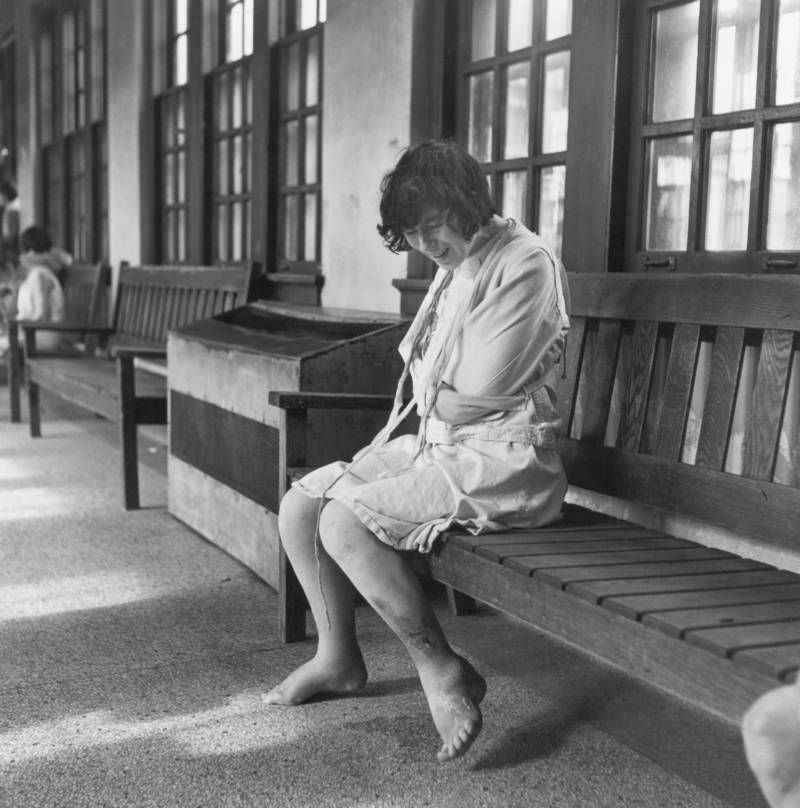 The Face Of Madness: Creepy Photos Of Patients In Mental Asylums From The Past