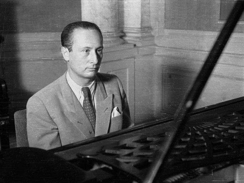 Wladyslaw Szpilman: The Extraordinary Story Of "the Pianist"