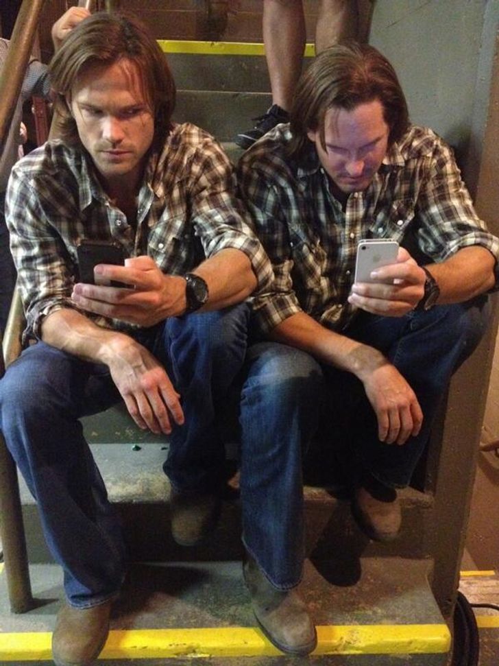 15+ Actors And Their Stunt Doubles Who Are Basically Siblings In Matching Outfits