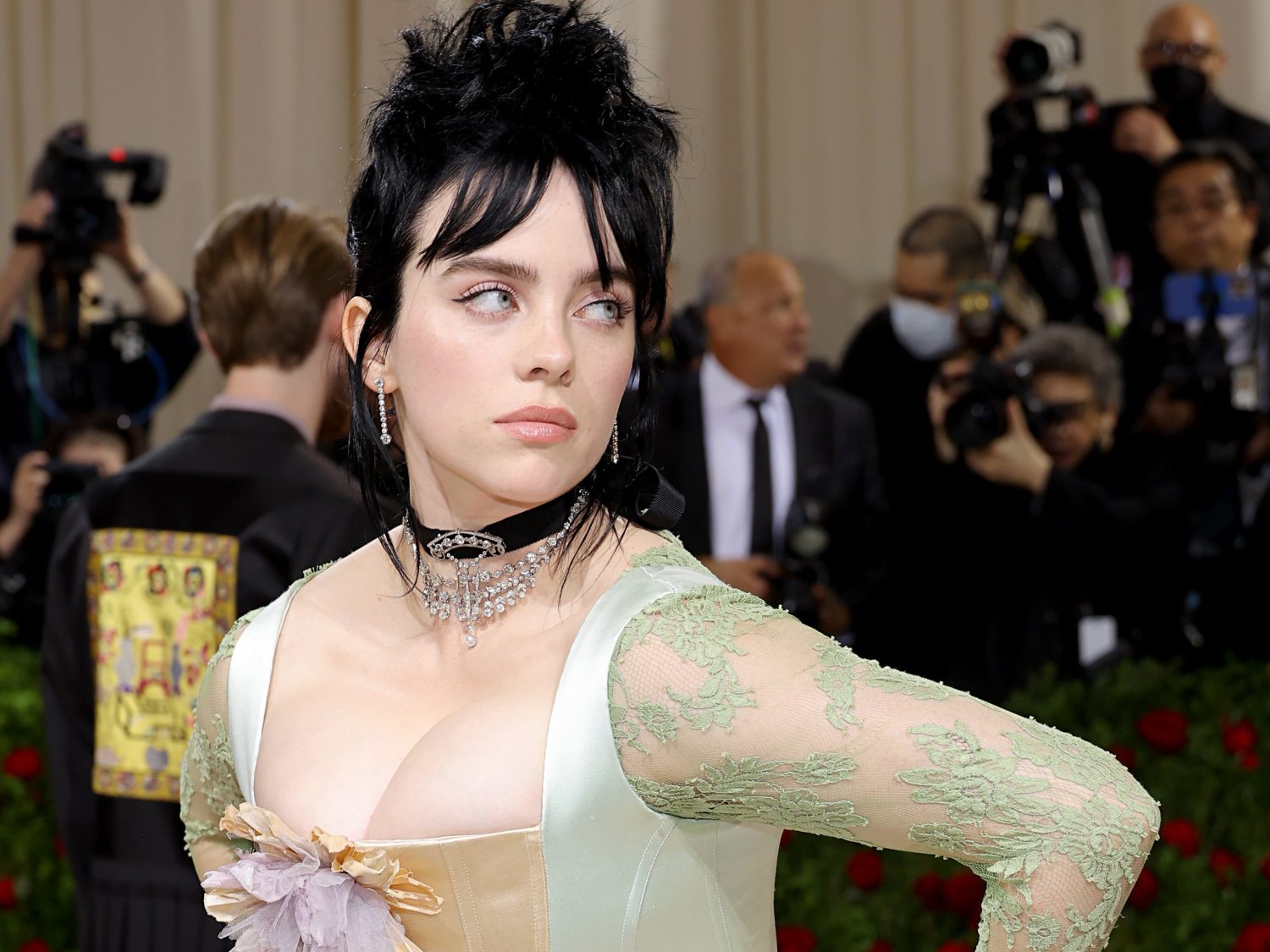 Billie Eilish Absolutely Ate The Girlies Up With Her Look At The 2022 Met Gala