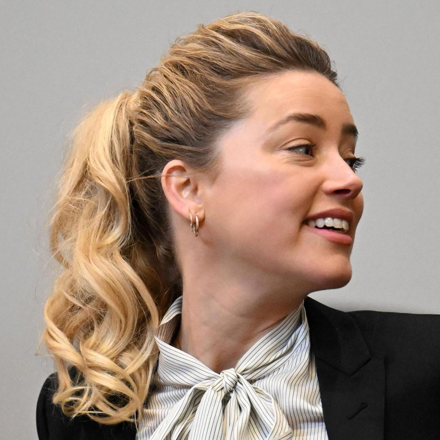 Amber Heard Is Accused Of Copying Johnny Depp's Courtroom Outfits