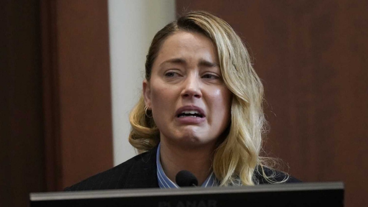 Snapchat Confirms Their New Crying Face Filter Is Not Inspired By Amber Heard