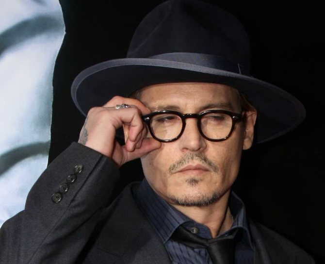 Fans Want Disney And Warner Bros. To Publicly Apologize To Johnny Depp