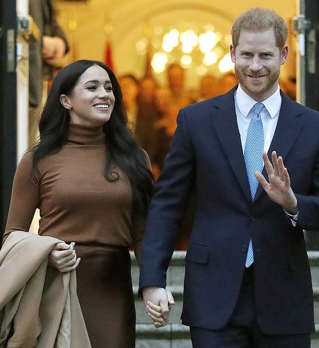 Prince Harry's Pals Called Him "nuts" For Dating Meghan, Book Claims