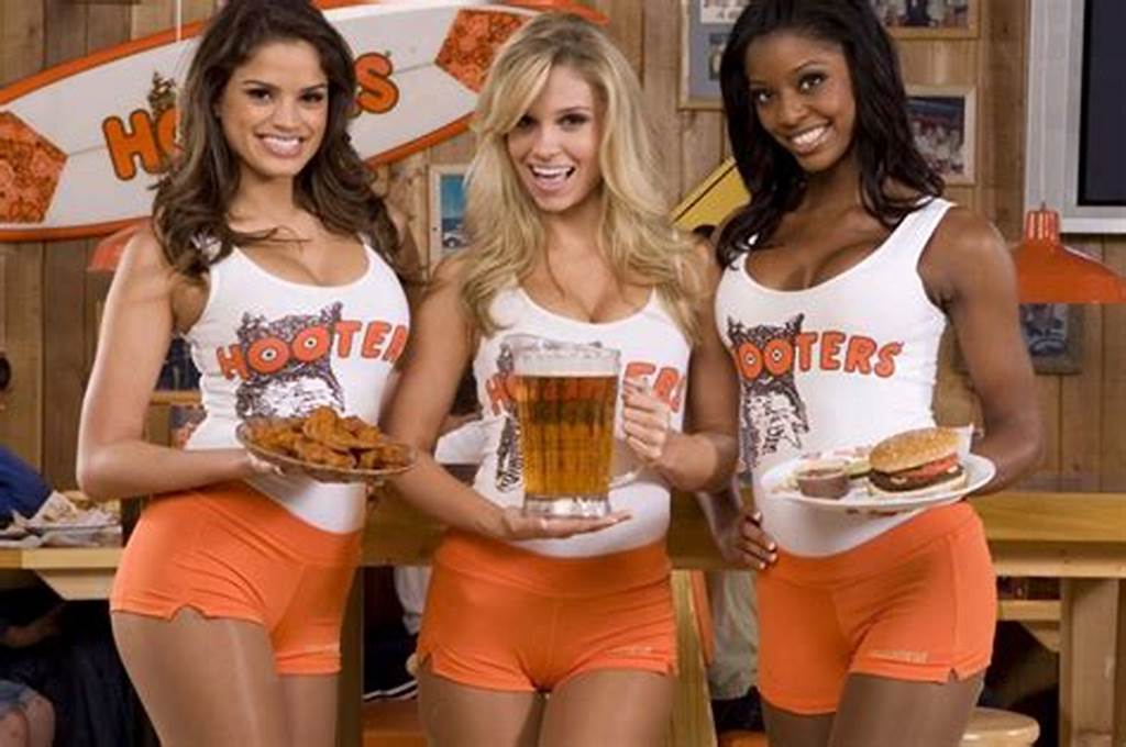 How To Become A Hooters Girl