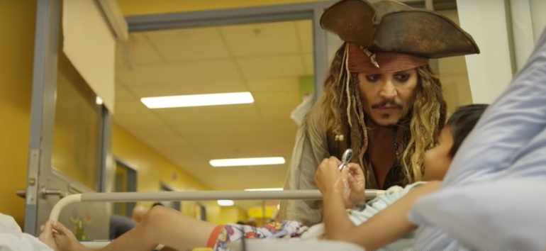Love Him Or Hate Him, Nobody Treats Their Fans Better Than Johnny Depp