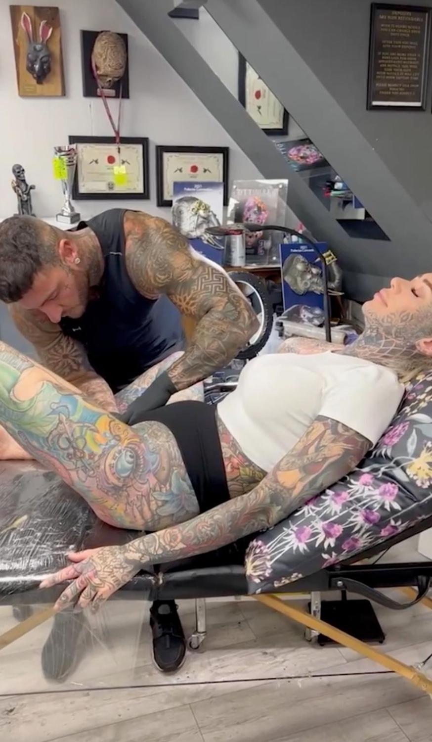 I Have The Most Tattooed Privates In The World — It Hurts, But I'm Brave