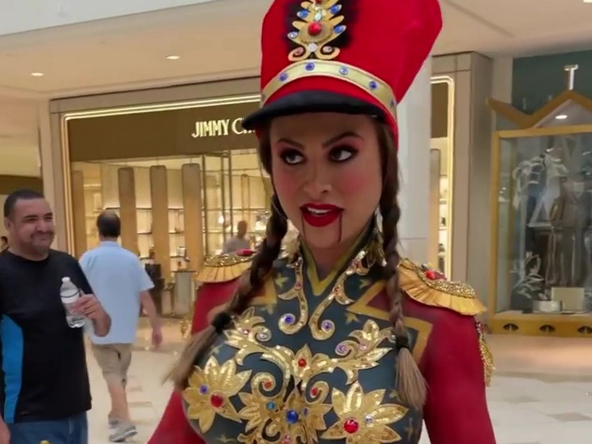 Playboy Model Kicked Out Of Mall For Wearing Only Underwear And Nutcracker-Themed Body Paint While Handing Out Nuts
