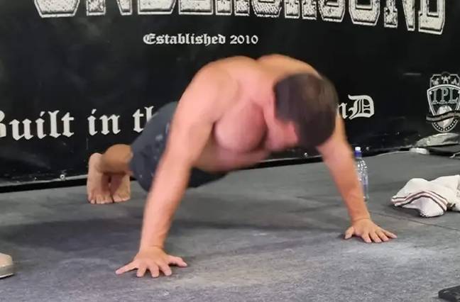Dad Sets New World Record By Doing 3,200 Push Ups Within An Hour