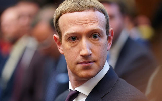 Mark Zuckerberg's Warning About Taking Screenshots Of Facebook Chats