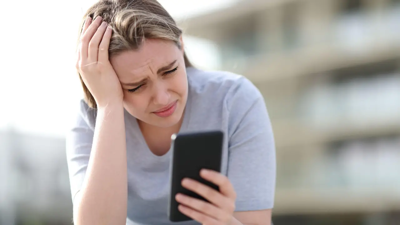 Woman Divorces Husband After He Calls Her 'SWMBO' In Group Chat With Friends