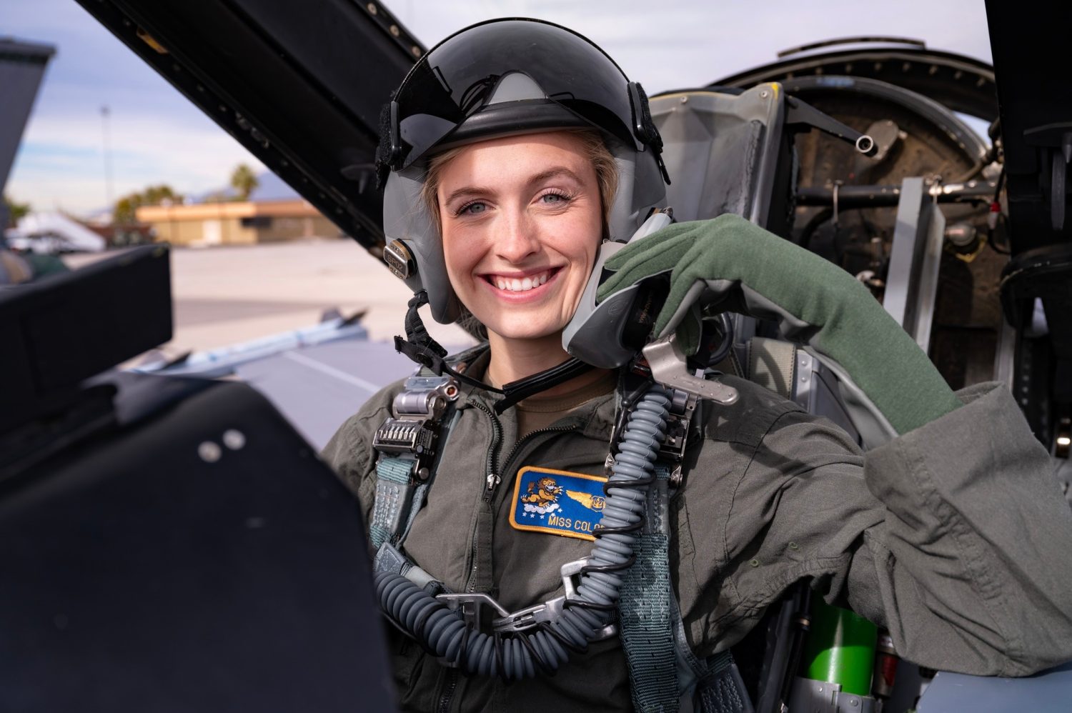 Air Force Pilot Becomes First Soldier To Be Crowned Miss America
